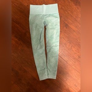 Gymshark Teal Camo Workout Legging with butt scrunch